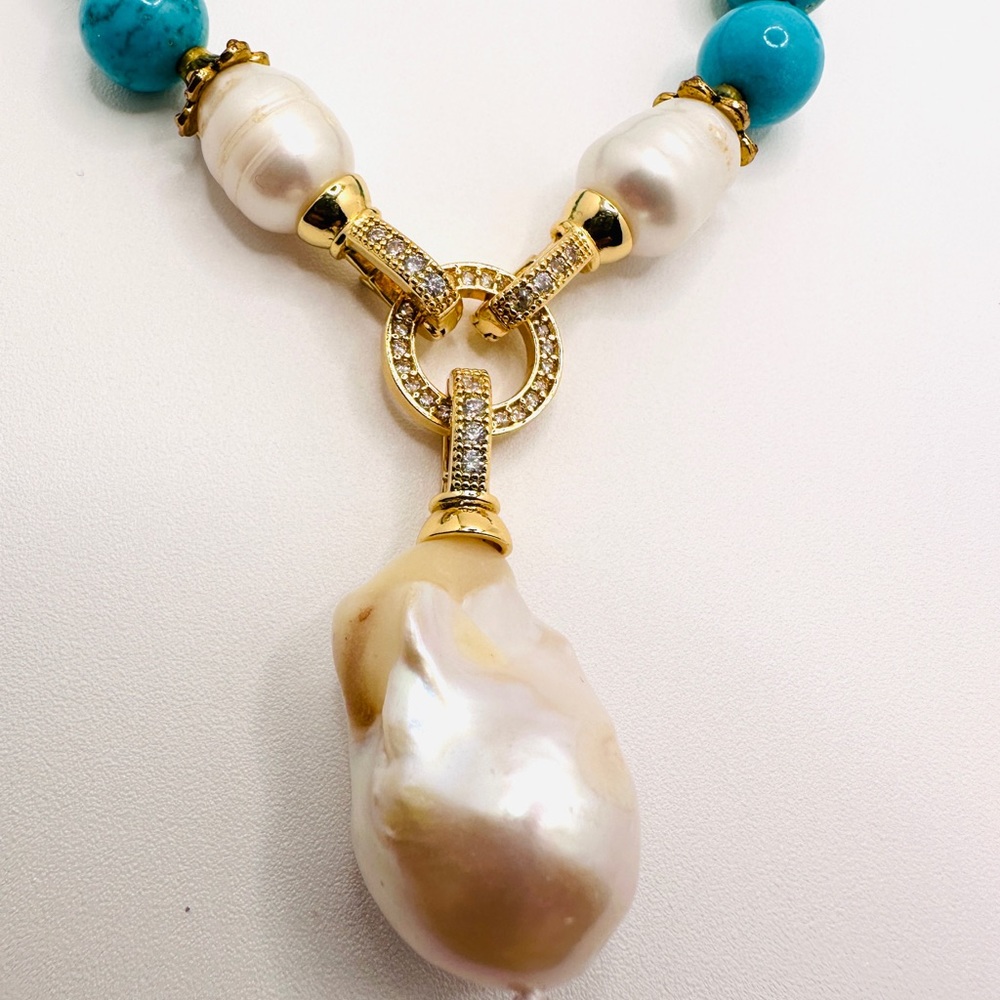 Genuine Howelite and Baroque Pearl Pendant Necklace - Picture 6 of 12